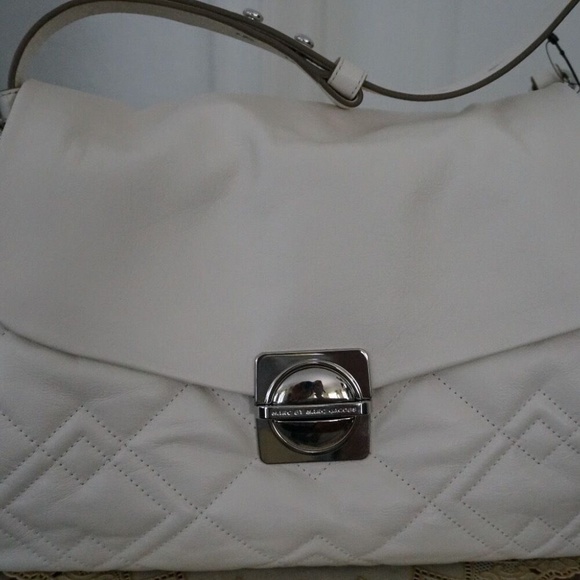 NWT Marc by Marc Jacob Circle in Square Quilted Shoulder Bag in off white - Picture 2 of 11